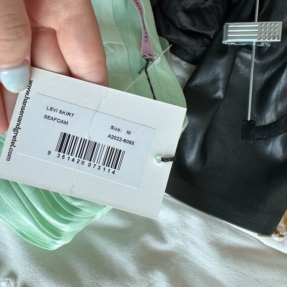 NWT Hansen & Gretel Levi Mini Skirt in Seafoam Sz Medium Ruffle Trim Cinched - Picture 4 of 9